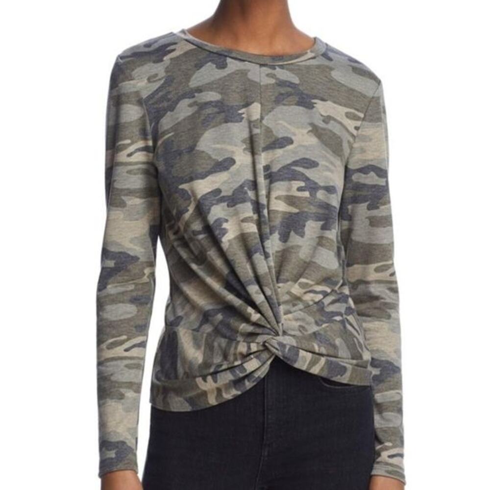 Cable & Gauge Camo Twisted Hem Long Sleeve Crew Neck Tee